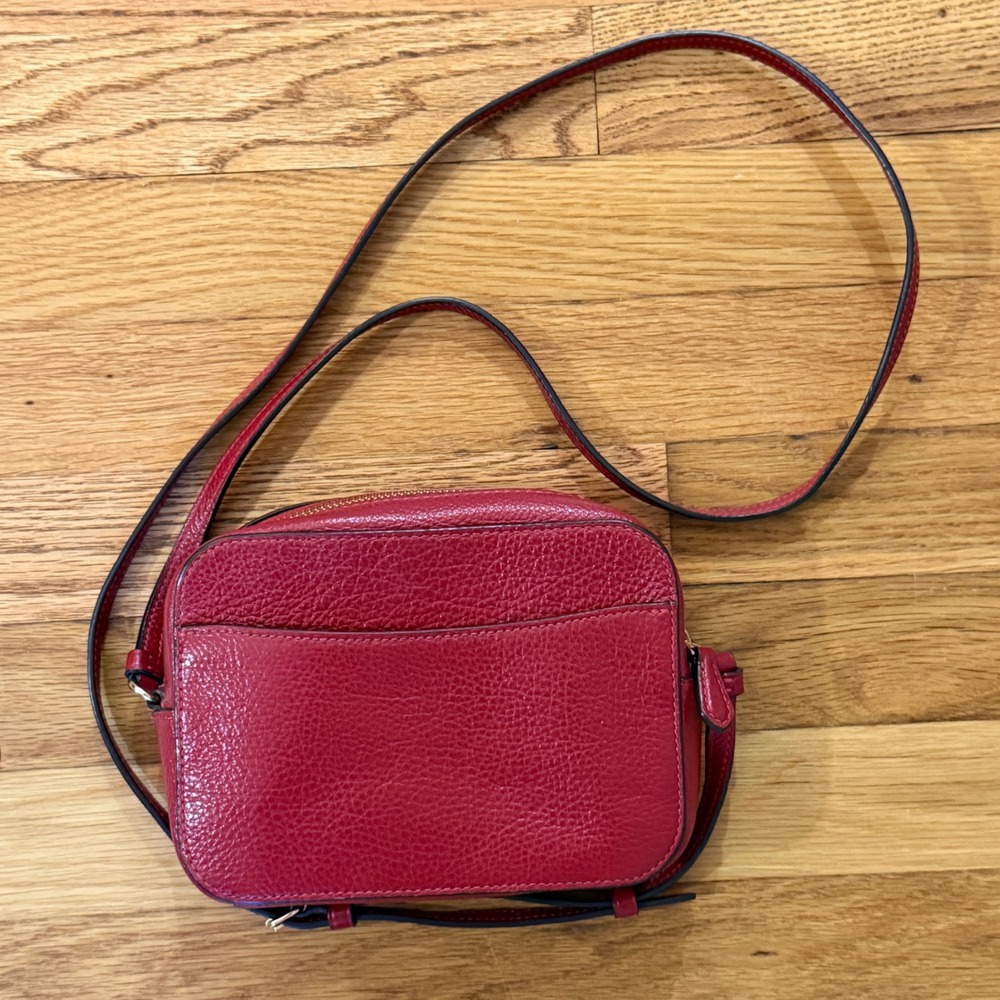 Coach Red Pebbled Leather Mini Camera Crossbody Bag Gold Logo 87734 Excellent! - Picture 6 of 9